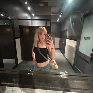 Meet your Posher, Ijustgotheadshotted